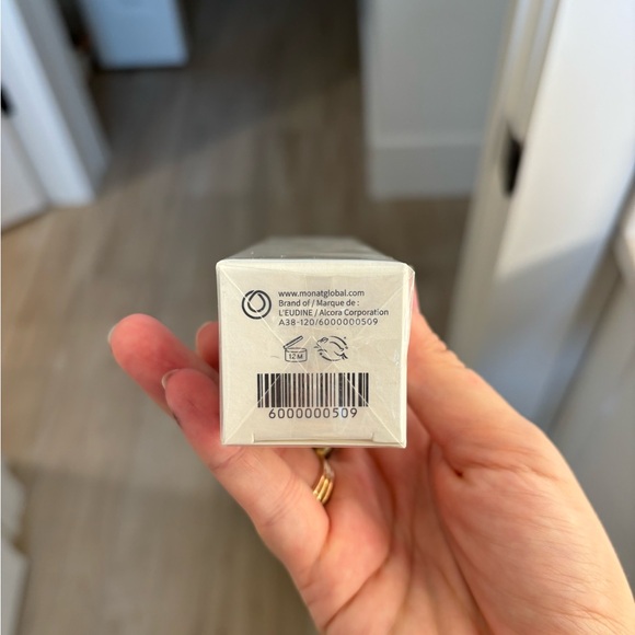 MONAT C RADIANCE - Picture 2 of 2